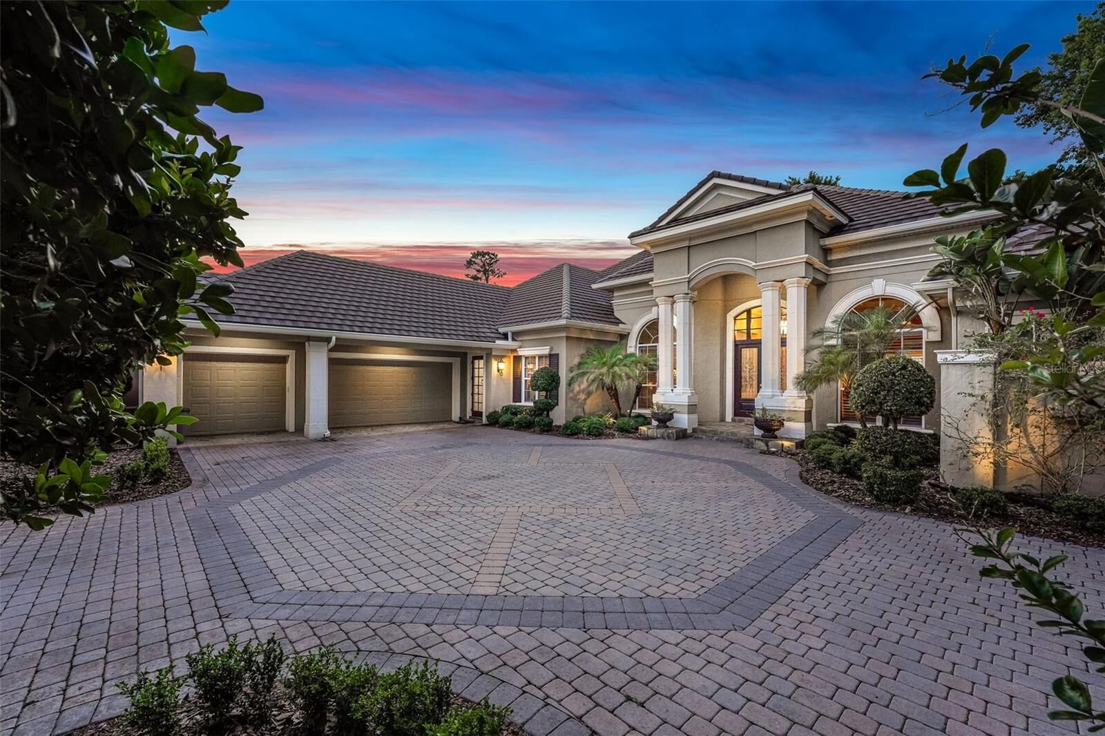 Property Photo:  1810 Oakbrook Drive  FL 32779 