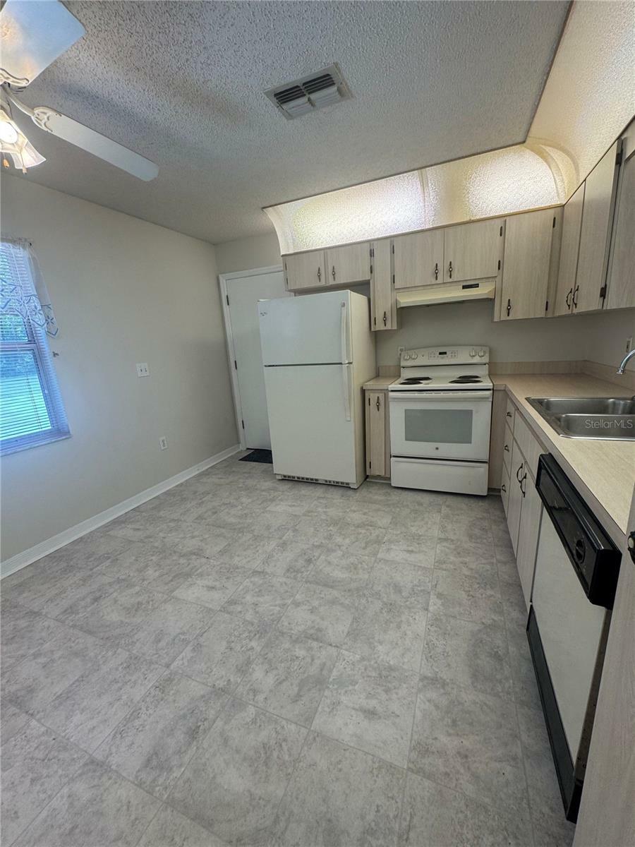 Property Photo: 5087 SW 196th Avenue FL 34431