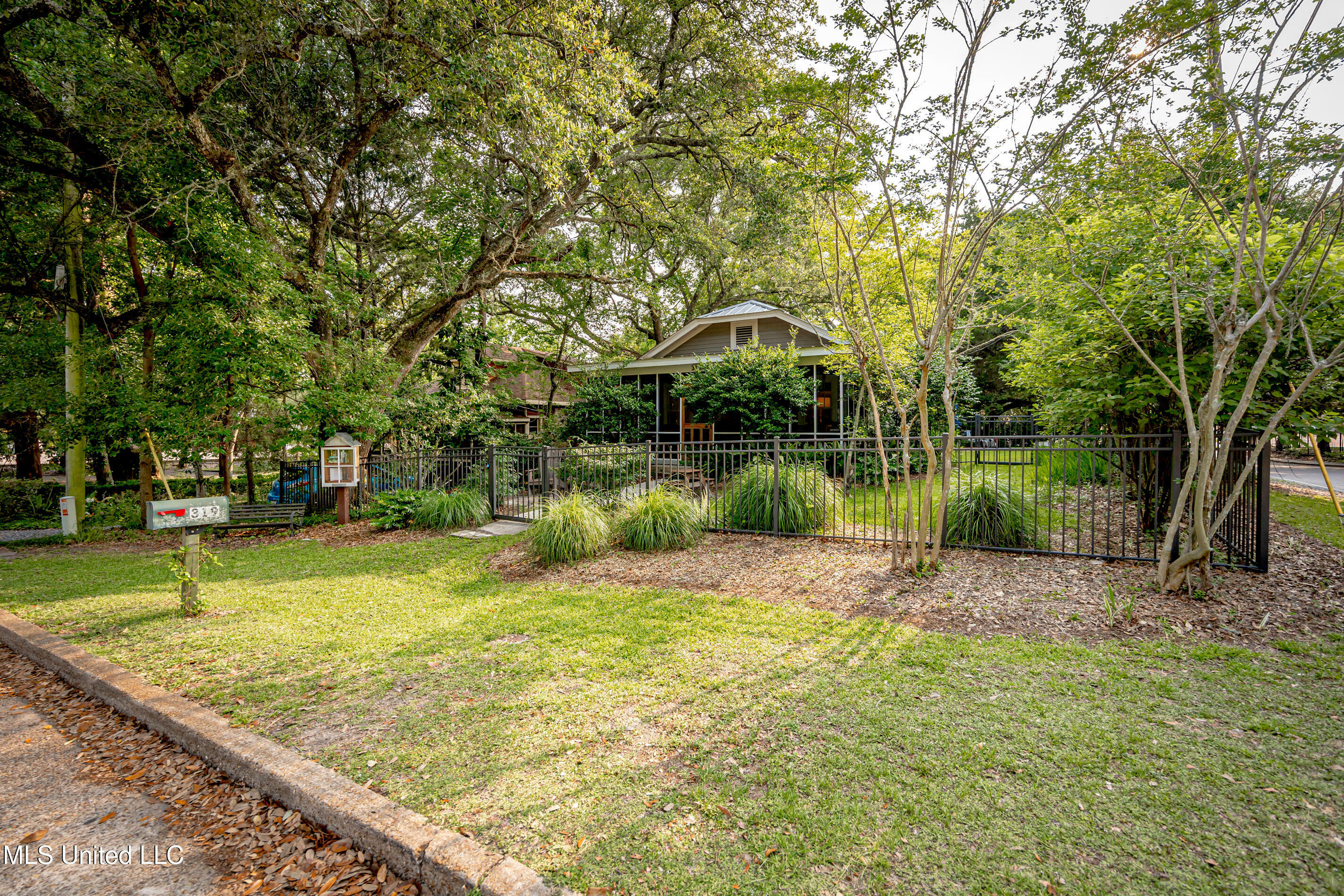 Property Photo: 319 Washington Avenue MS 39564