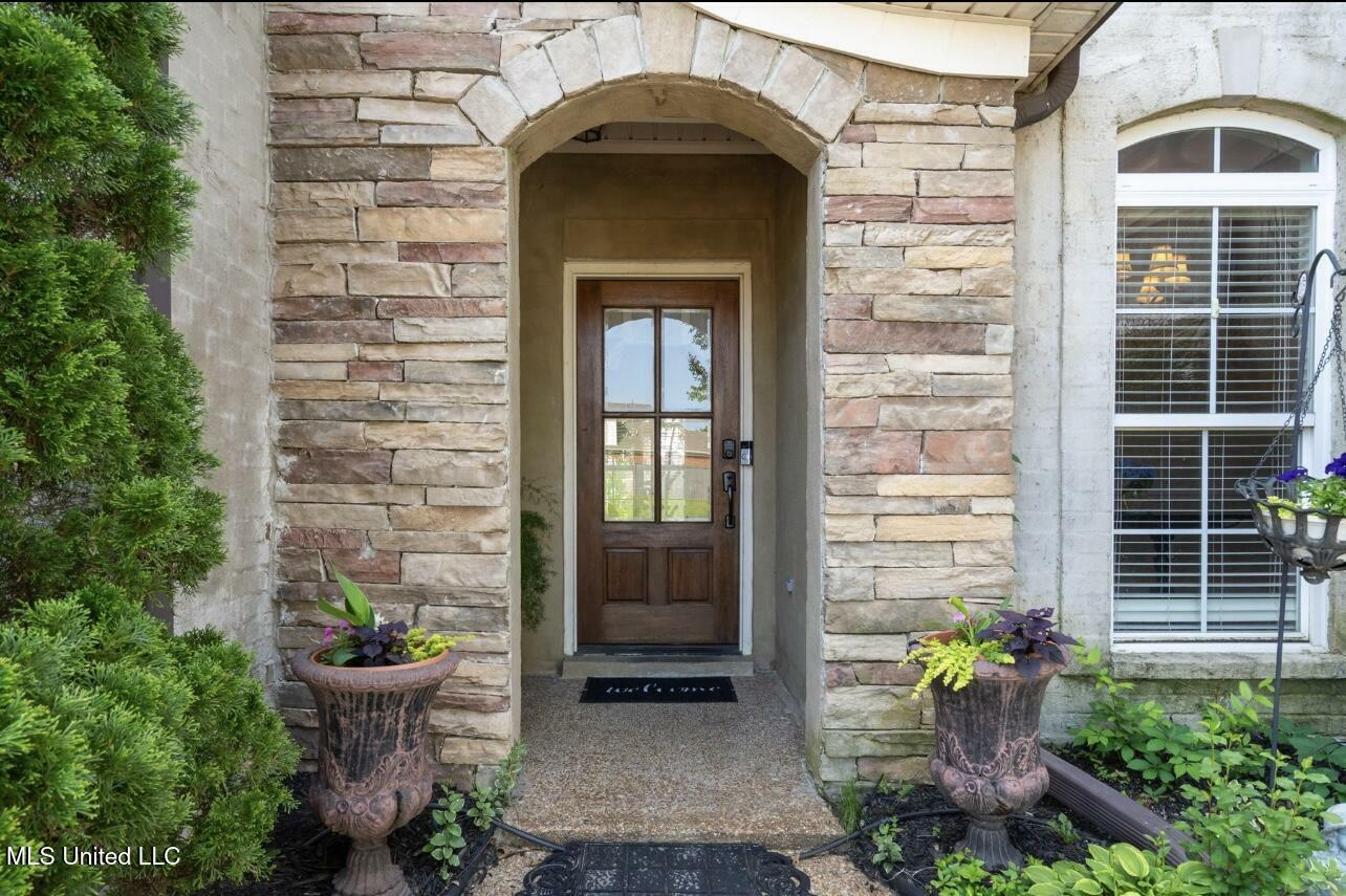 Property Photo:  4368 Bloombury Street  MS 38672 