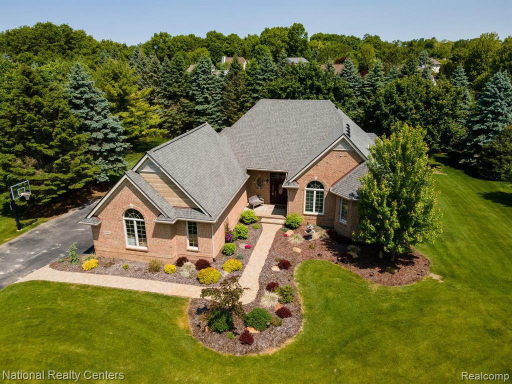 1890 Turnberry Court  Oxford MI 48371 5951 photo