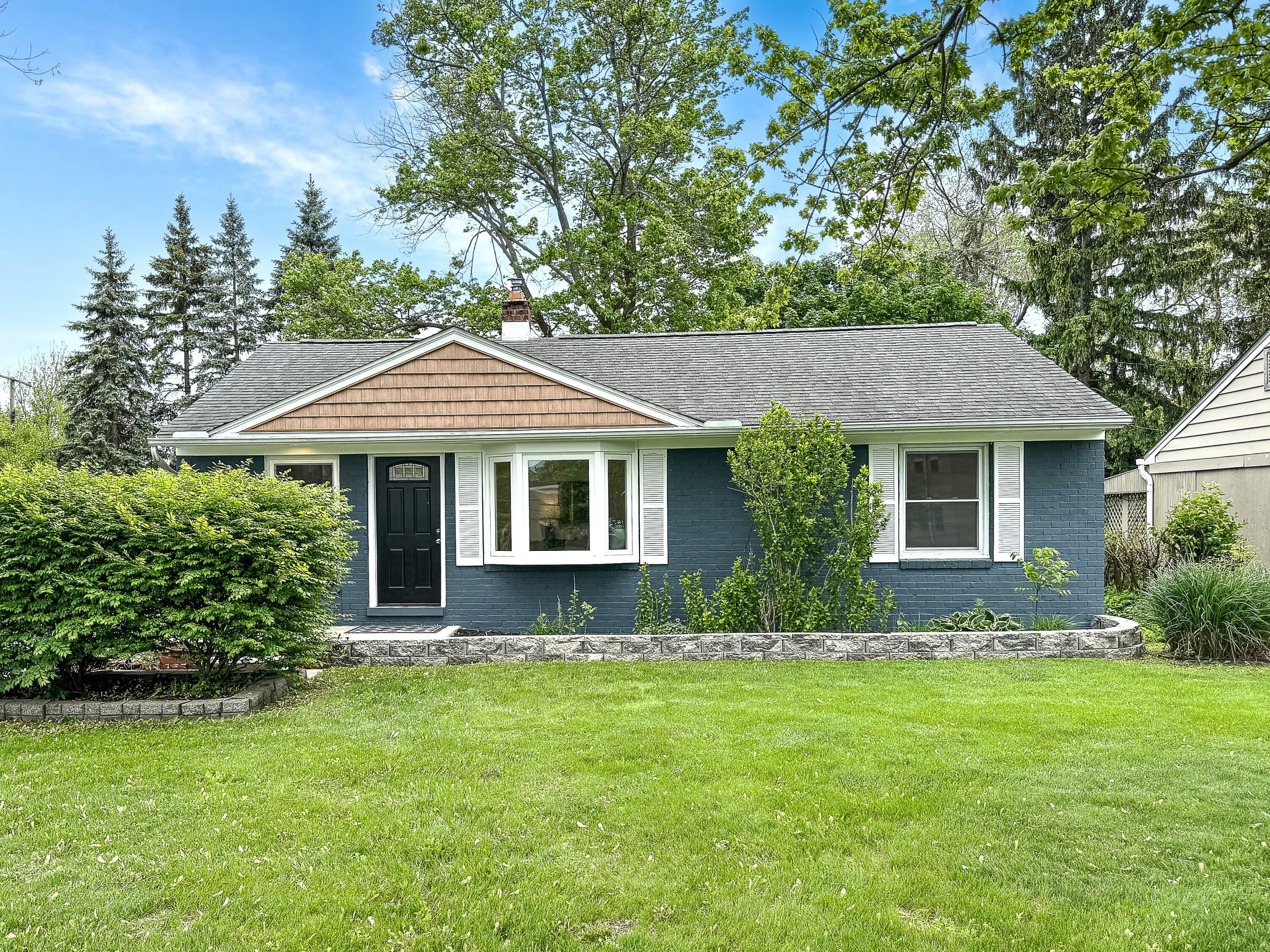 Property Photo: 7435 Dexter Ann Arbor Road MI 48130