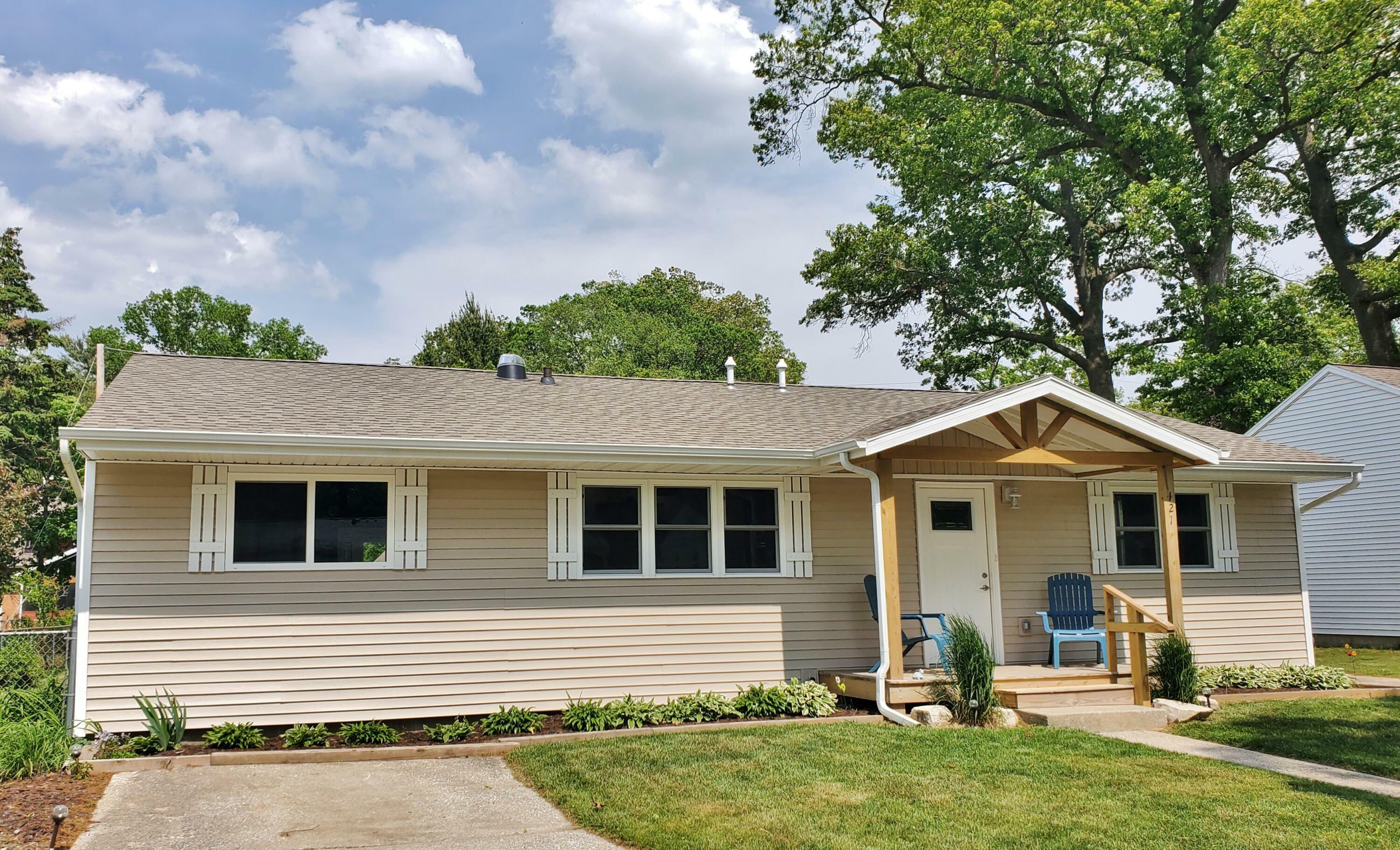 Property Photo: 121 S Marshall Street MI 49117
