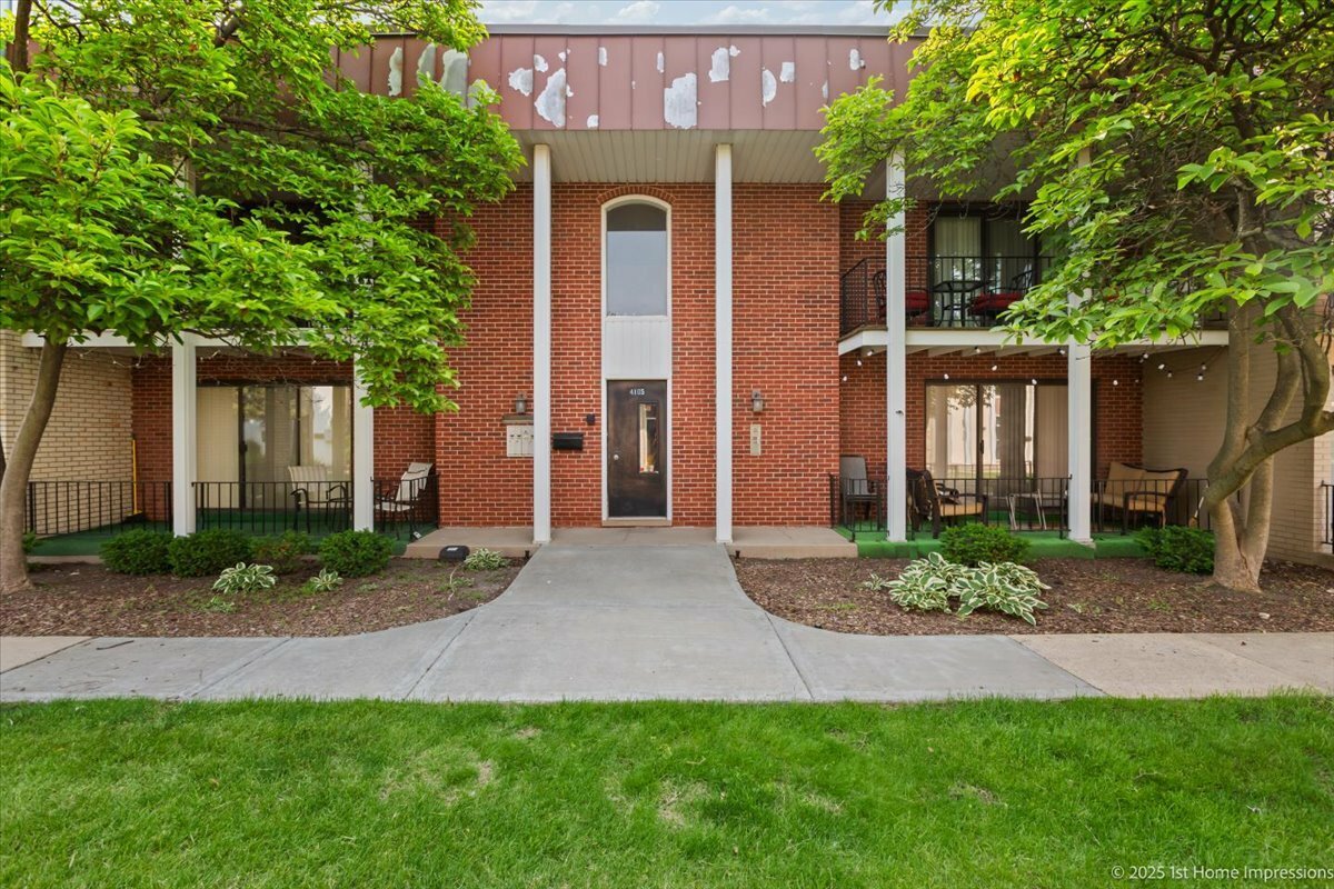 Property Photo: 4105 W 98th Street A IL 60453