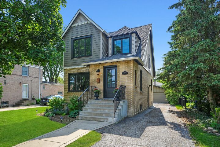 Property Photo: 734 Forest Road IL 60526