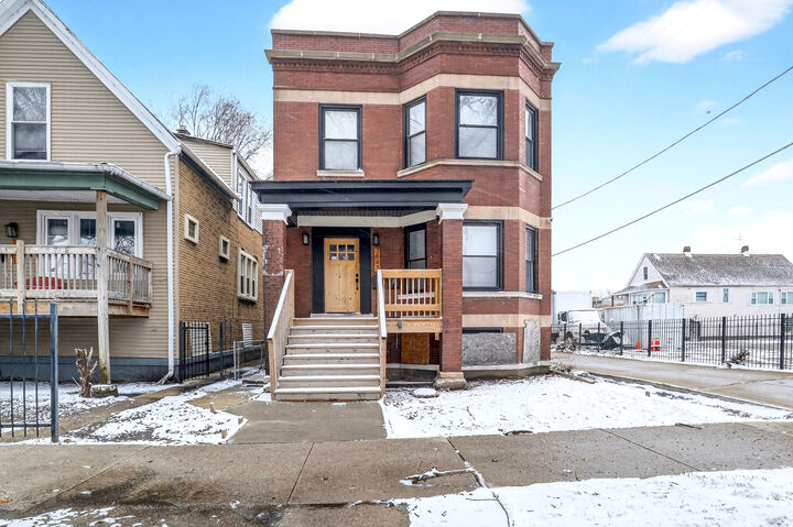 Property Photo: 7843 S Marquette Avenue IL 60649