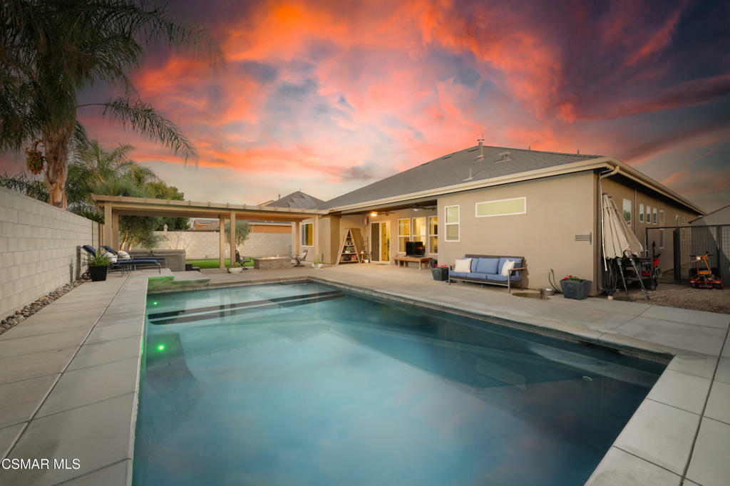 Property Photo:  9606 Rancho Viejo Drive  CA 93314 