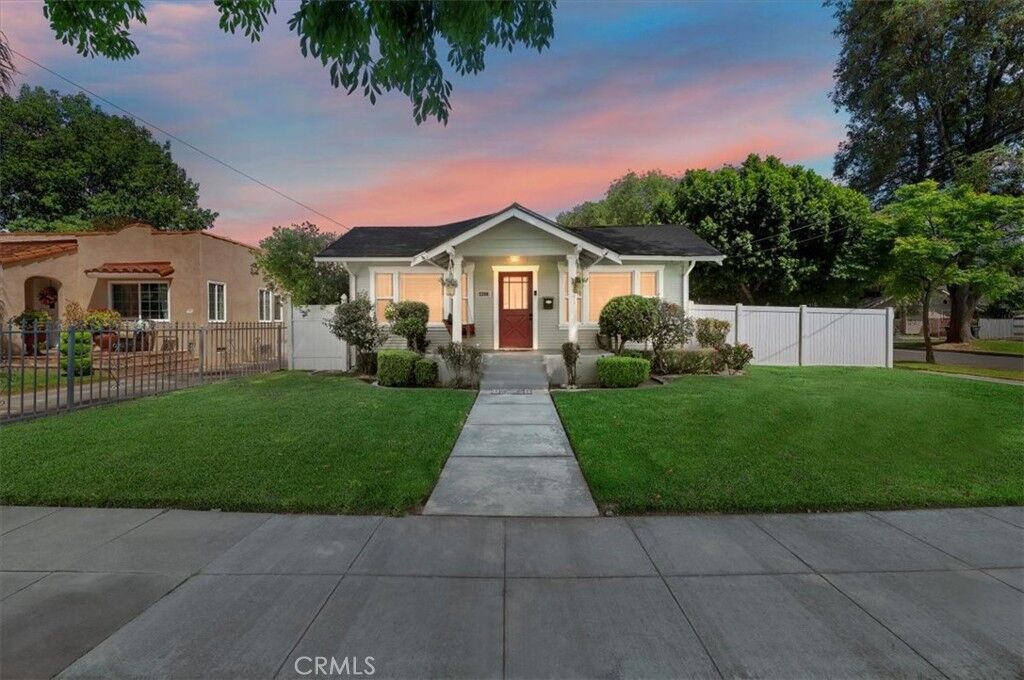 Property Photo:  3398 Locust Street  CA 92501 