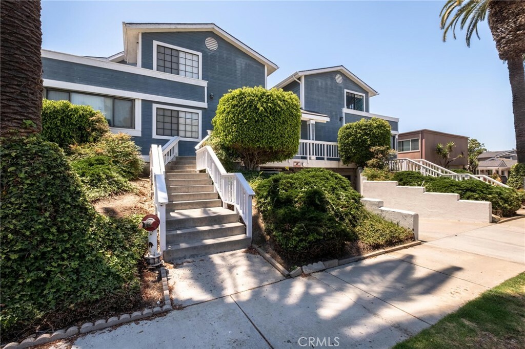 Property Photo:  911 Cota Avenue 5  CA 90501 