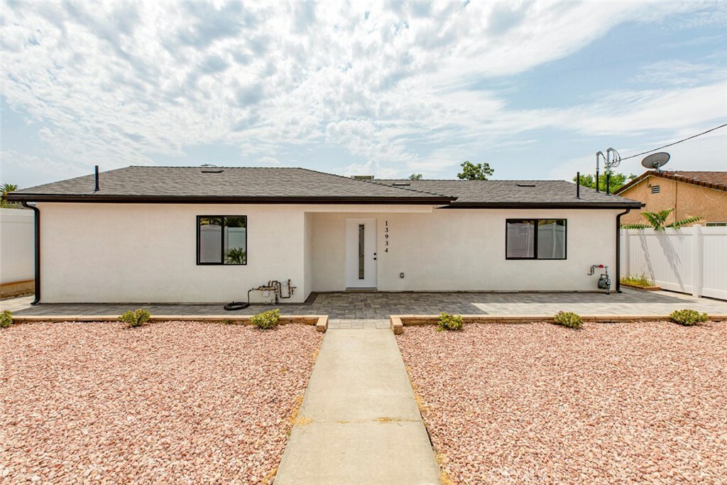 Property Photo: 13934 Filmore Street CA 91331