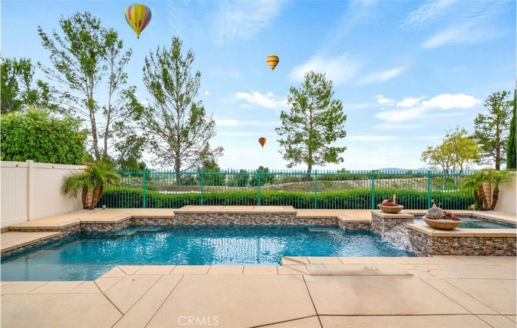 31193 Skyline Drive  Temecula CA 92591 photo