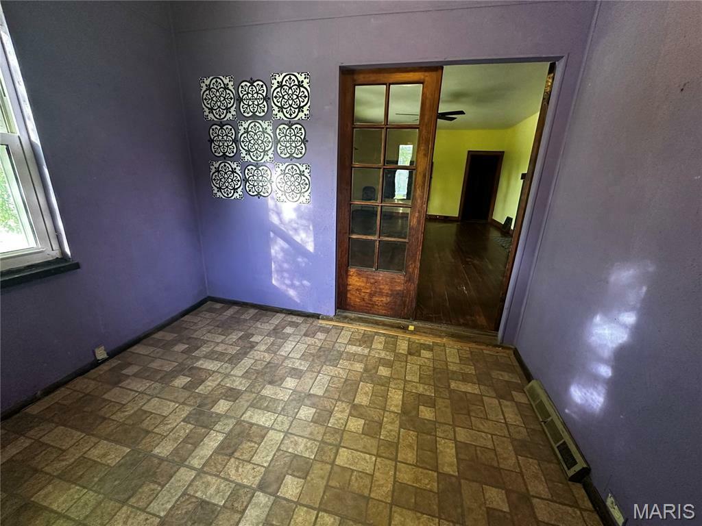 Property Photo: 1323 Union Avenue IL 62220