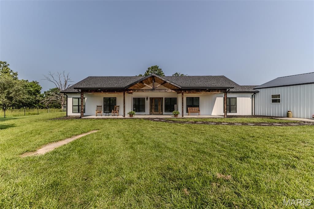 15191 Pecan Drive  Lebanon MO 65536 photo