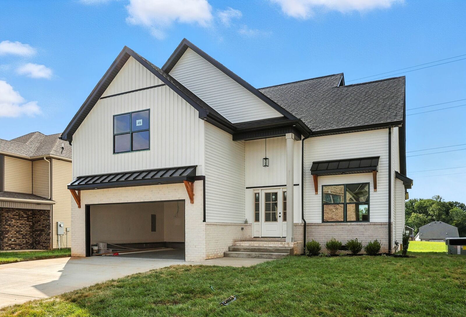 Property Photo:  1717 Heritage Dr  TN 37043 