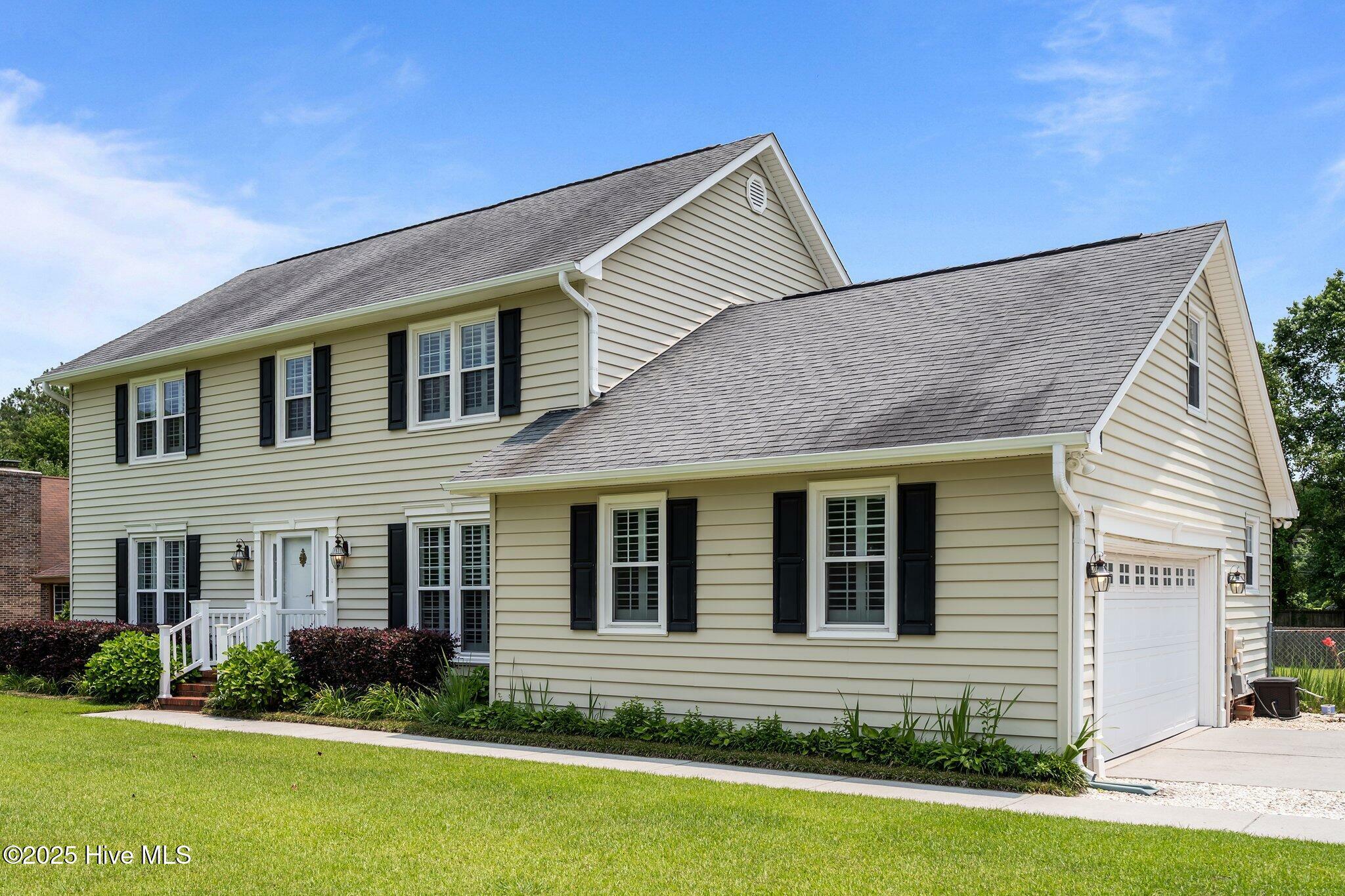Property Photo: 1210 Madison Court NC 28546