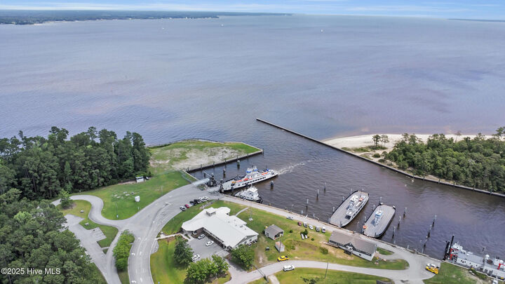 Property Photo:  109 Jacqueline Drive  NC 28532 