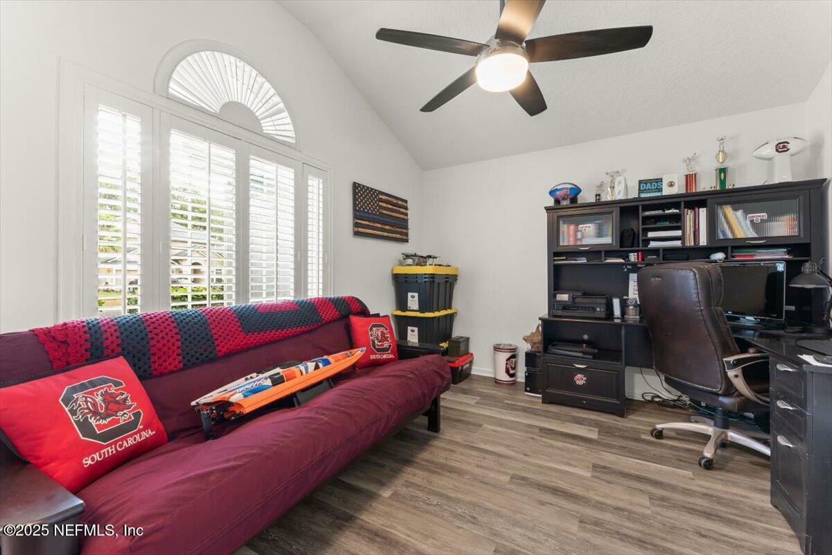 Property Photo: 3341 Victoria Lakes Drive N FL 32226