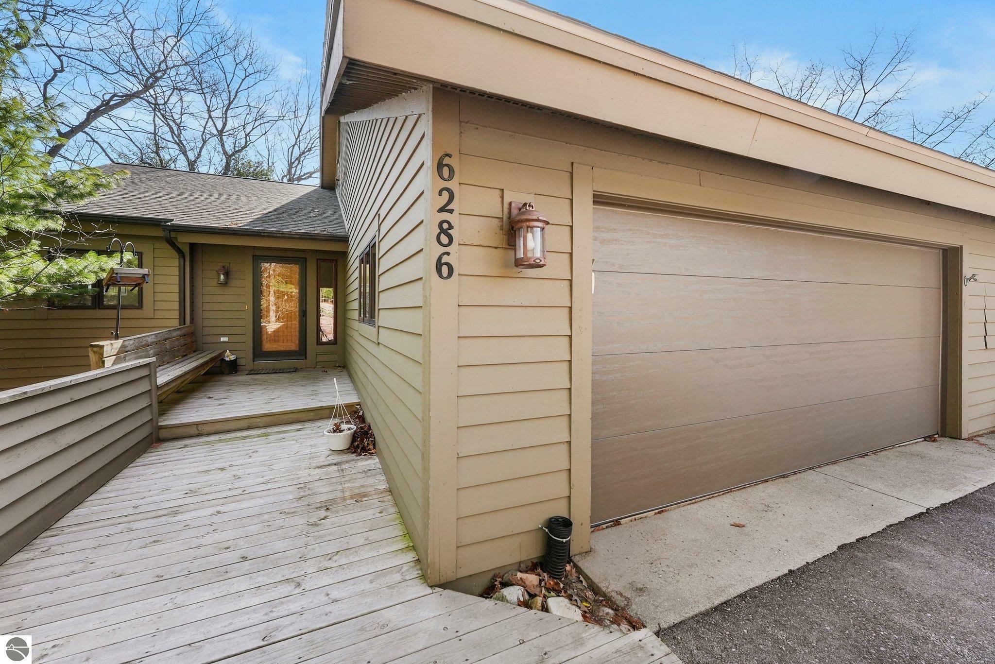 6286 Red Fox Run  Traverse City MI 49686 photo