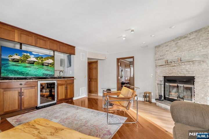 Property Photo: 28 Elizabeth Court NJ 07094