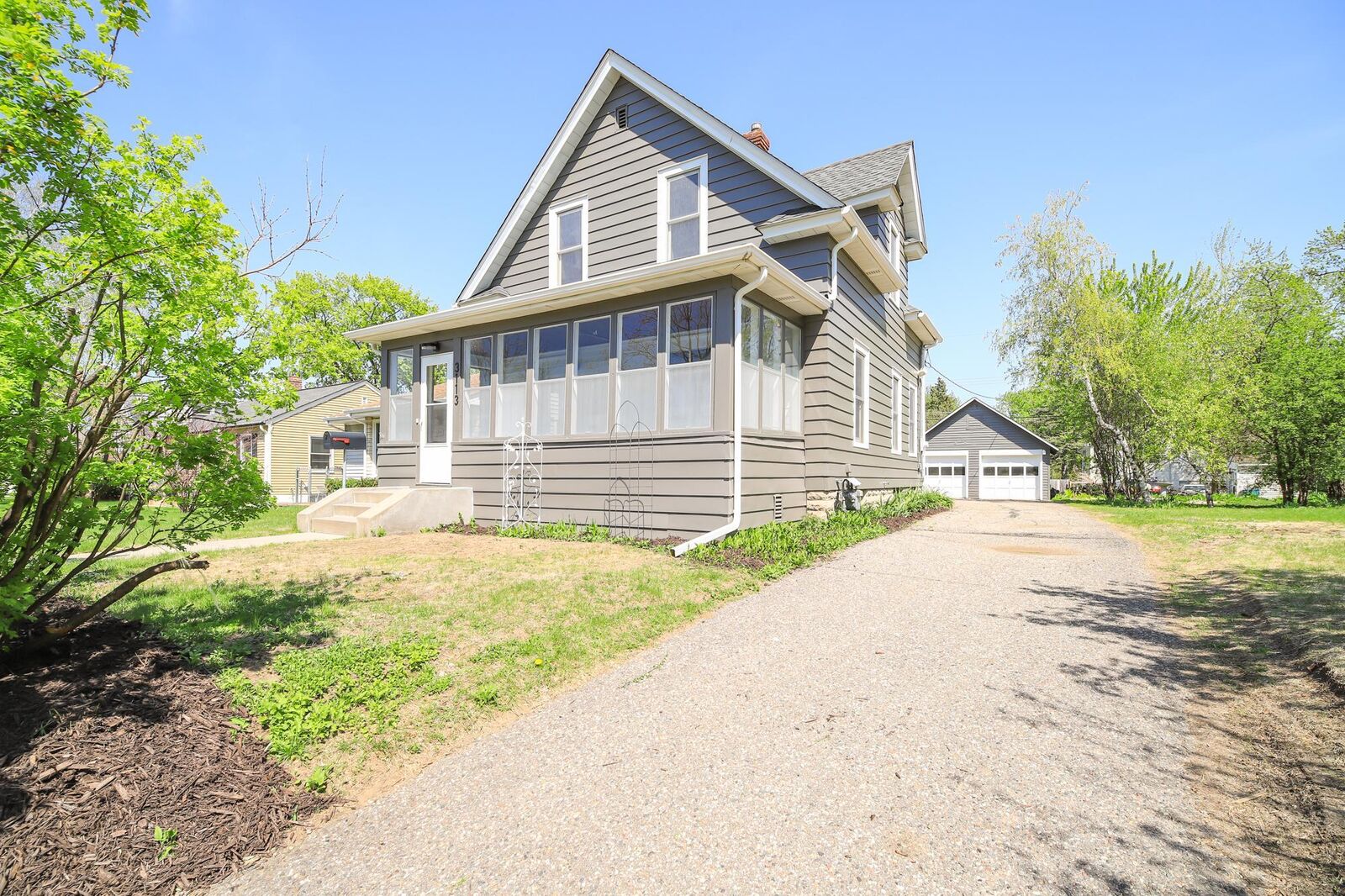 Property Photo: 3113 Hampshire Avenue S MN 55426