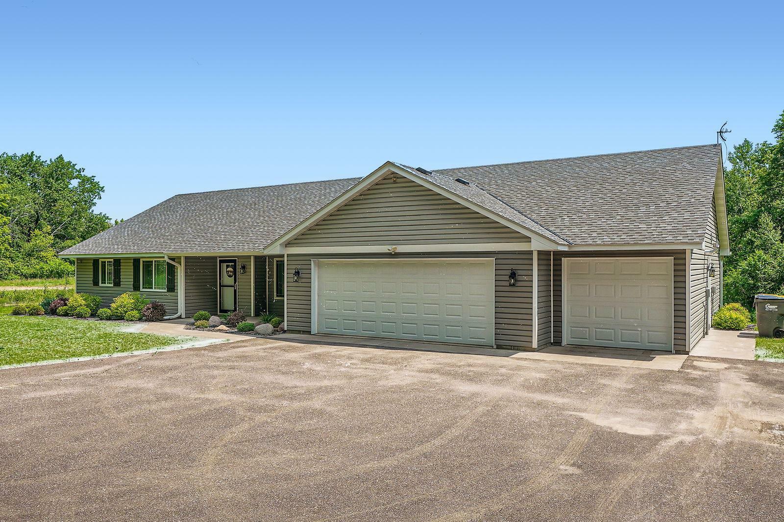Property Photo: 31531 London Drive NE MN 55008