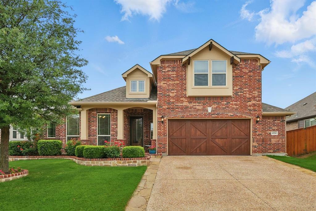 Property Photo: 4324 Ashburn Way TX 76244
