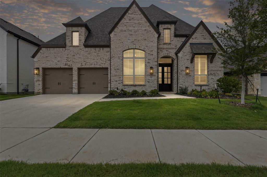 Property Photo: 7741 Pondview Lane TX 76123