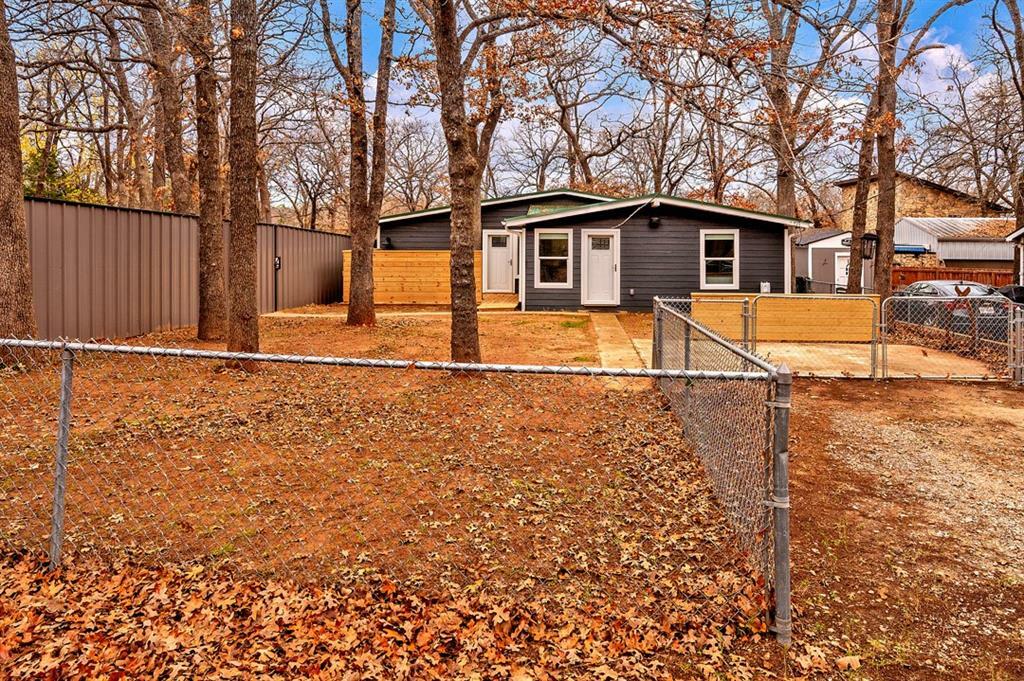 Property Photo: 269 Sherman Drive TX 75076