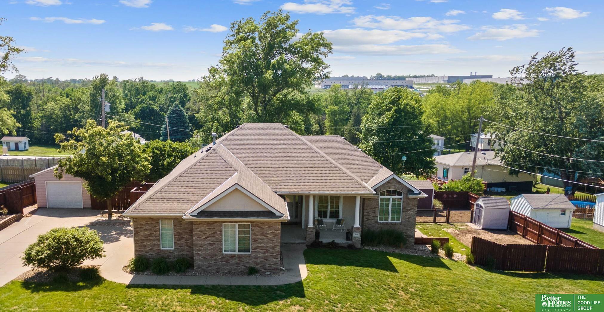 Property Photo: 440 N 2nd Street NE 68059