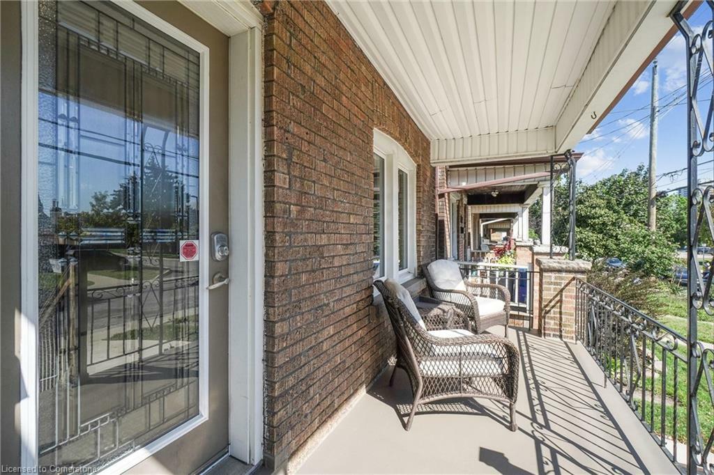 Photo de la propriété: 439 Hughson Street N ON L8L 4N4
