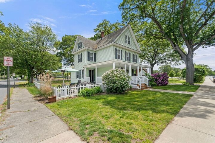 Property Photo:  76 Central St  MA 01801 