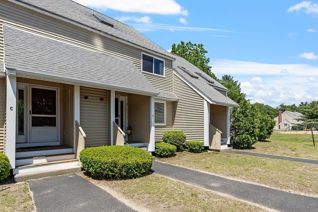 Property Photo:  162 Ayer Rd B  MA 01464 