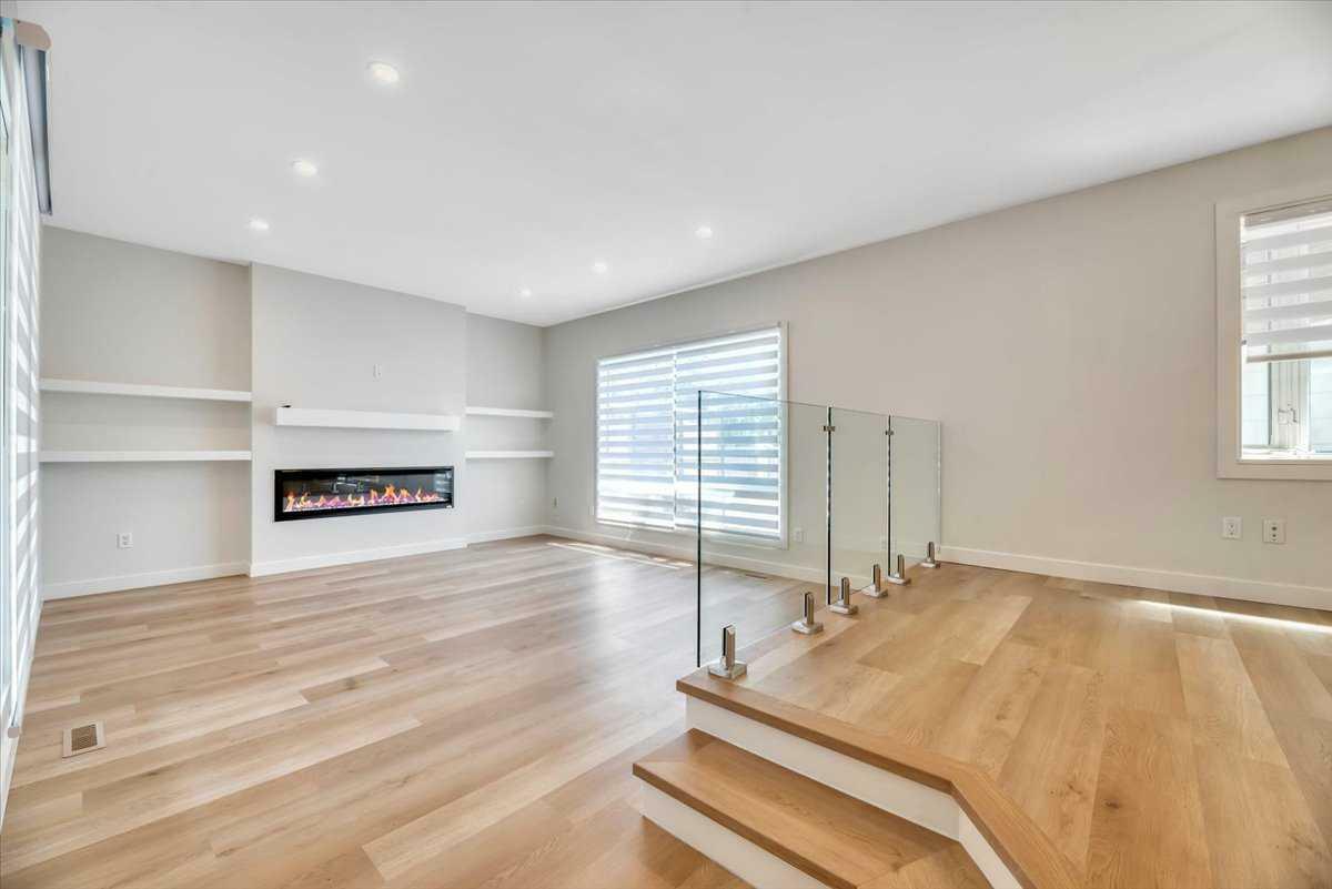 Property Photo: 933 Macleod Trail SW AB T1V 1C2