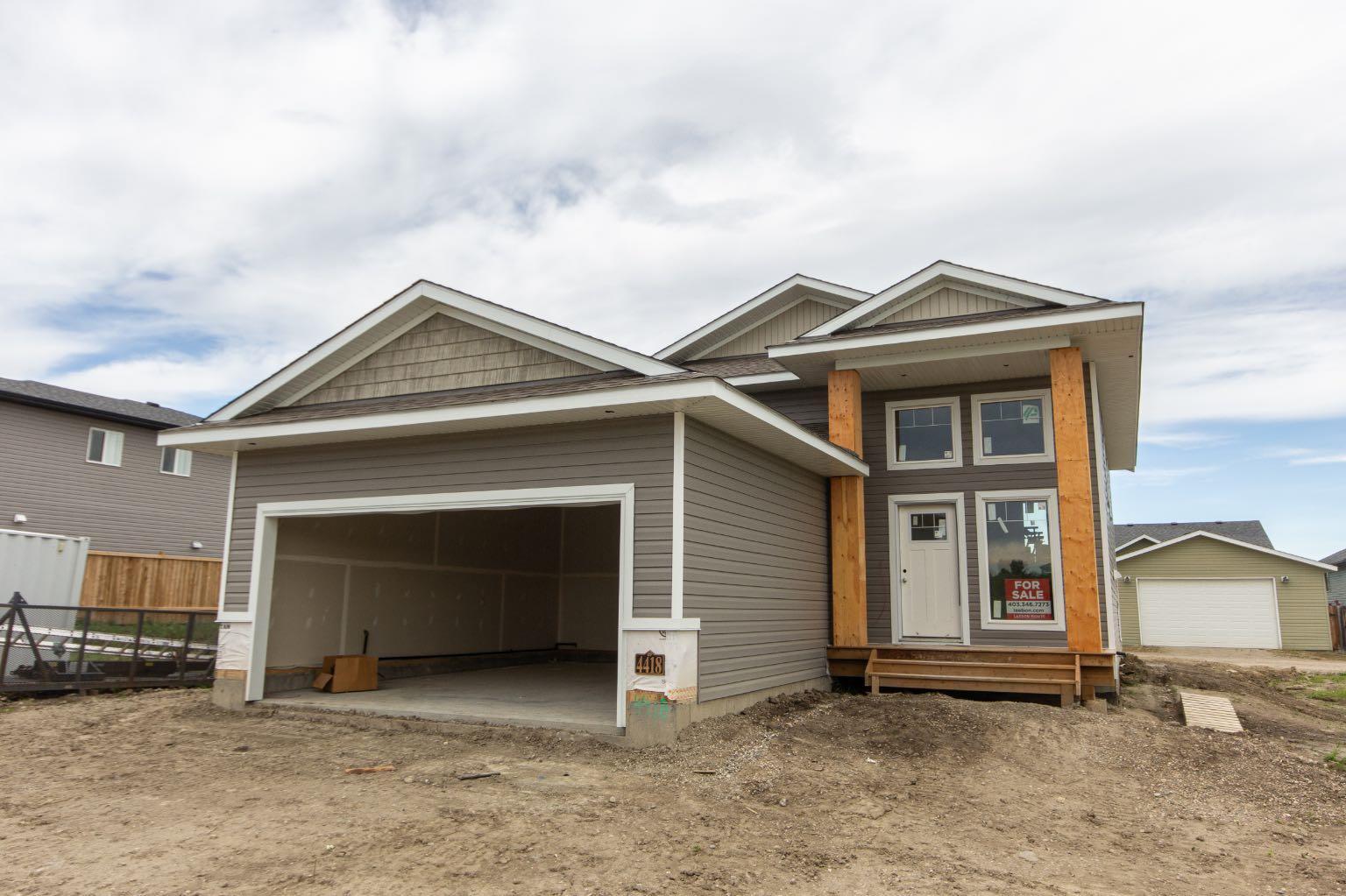 4418 53 Street  Rocky Mountain House AB T4T 0C3 photo