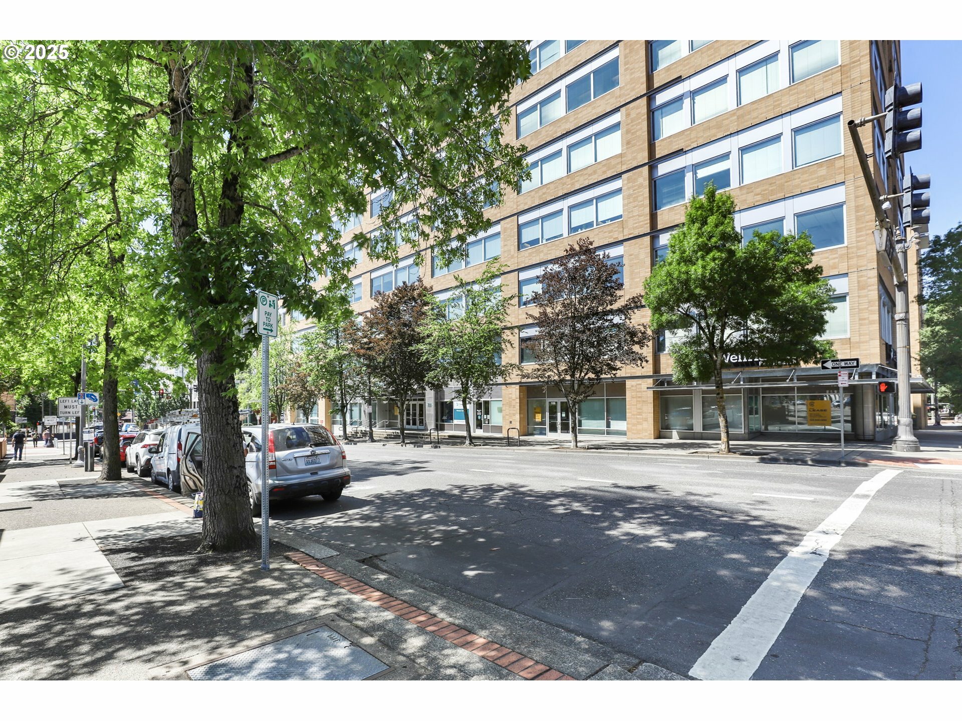 Property Photo: 700 Washington St 925 WA 98660