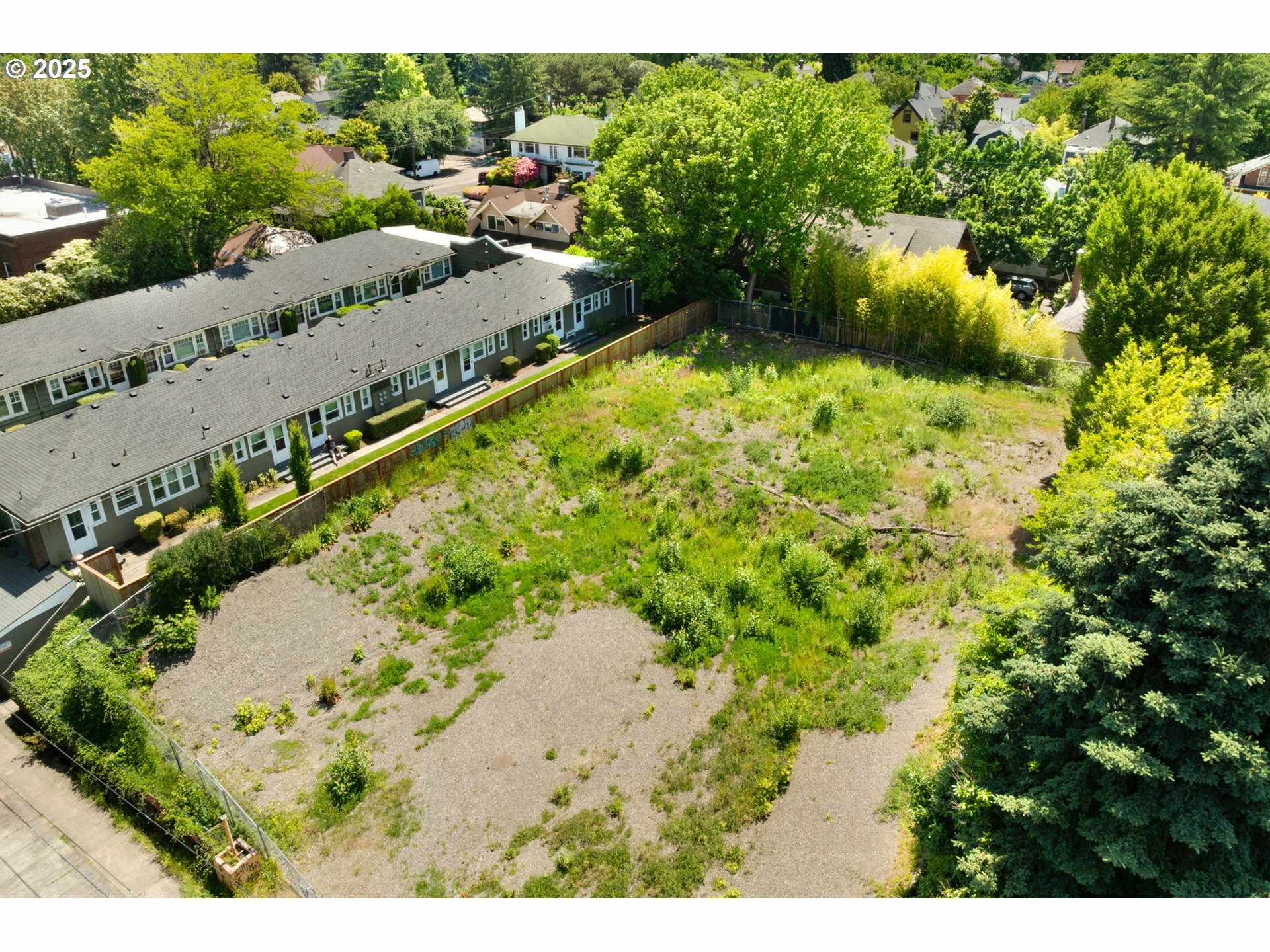 Property Photo:  2226 NE Weidler St  OR 97232 