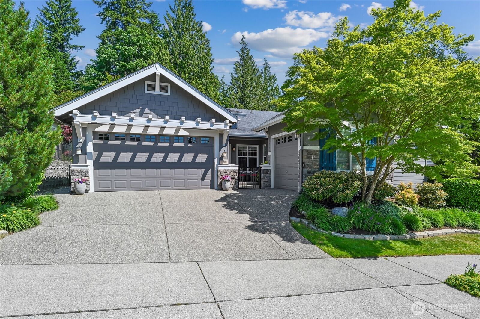 Property Photo:  13310  239th Way NE  WA 98053 