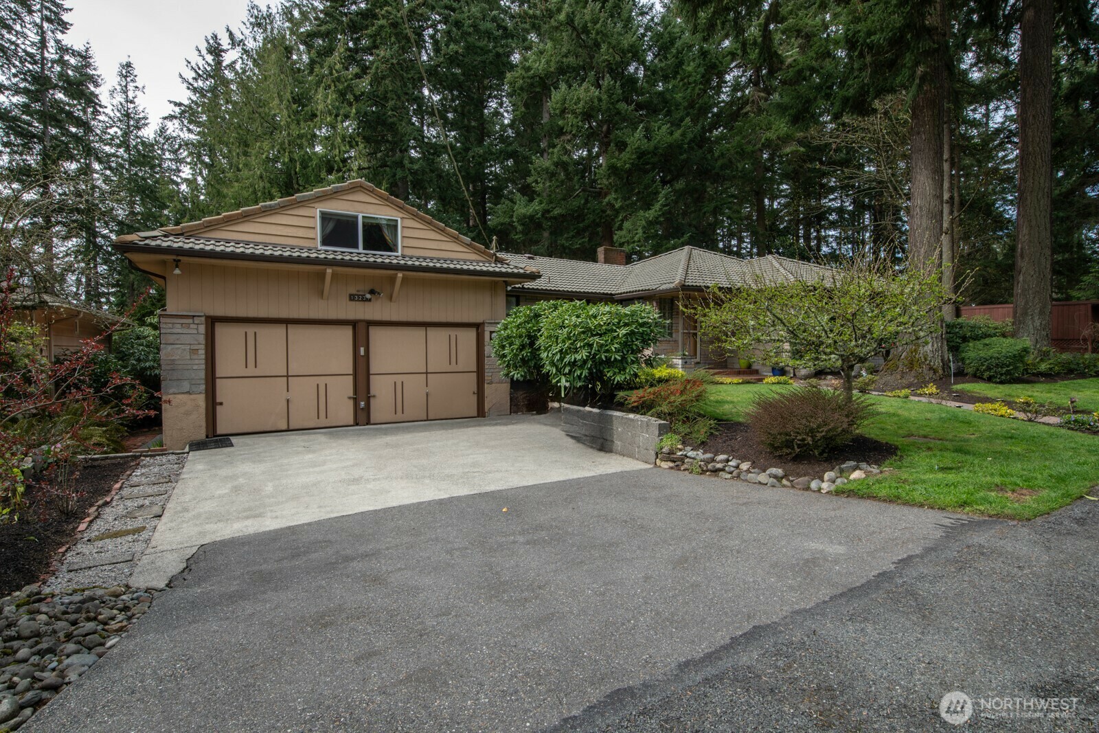 Property Photo: 13237 8th Avenue NW WA 98177