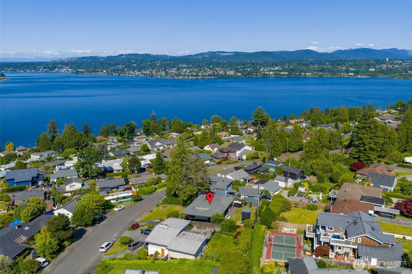Property Photo: 7221 S Sunnycrest Road WA 98178
