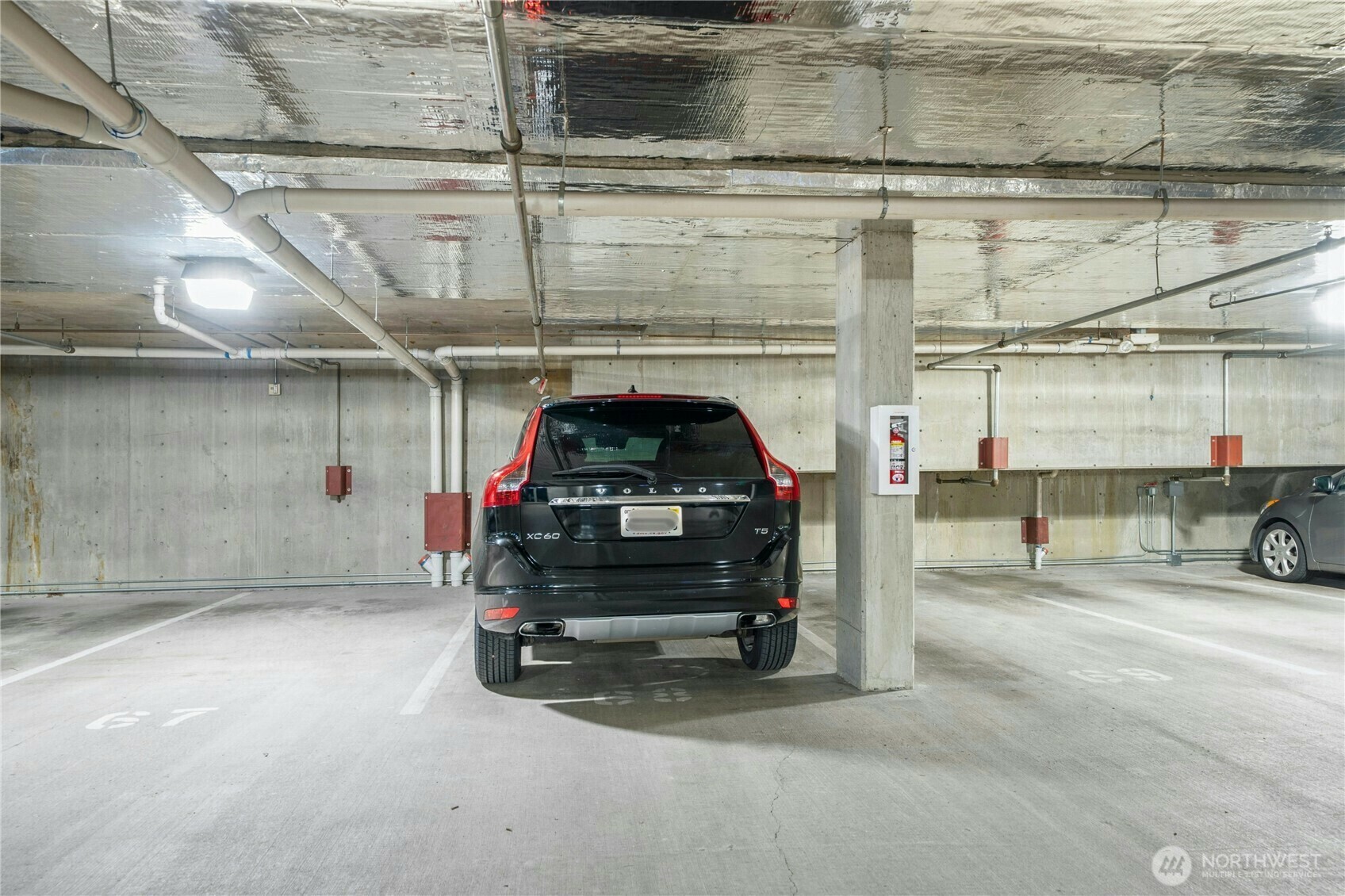 Property Photo: 100 W Highland Drive 404 WA 98119