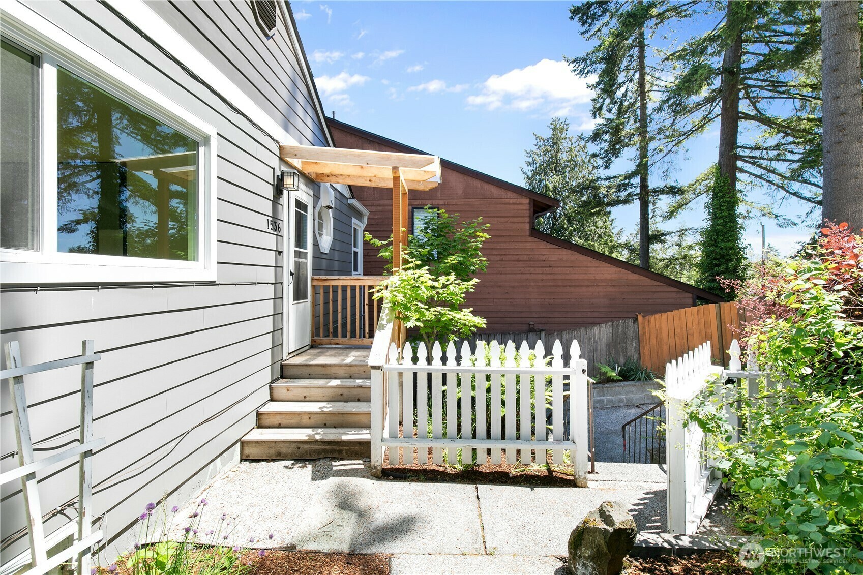 Property Photo:  1536 NE 95th Street  WA 98115 
