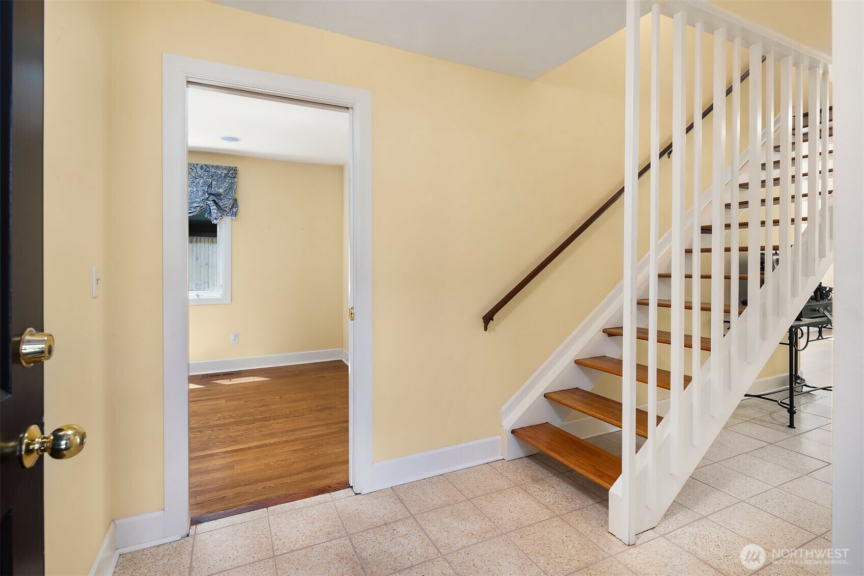 Property Photo: 1921 37th Place E WA 98112