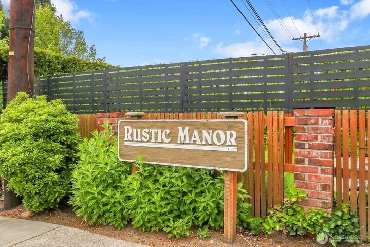 21120  77th Place W 104  Edmonds WA 98026 photo