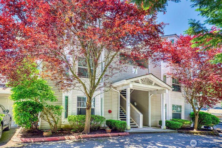 Property Photo:  2001  120th Place SE 7-103  WA 98208 