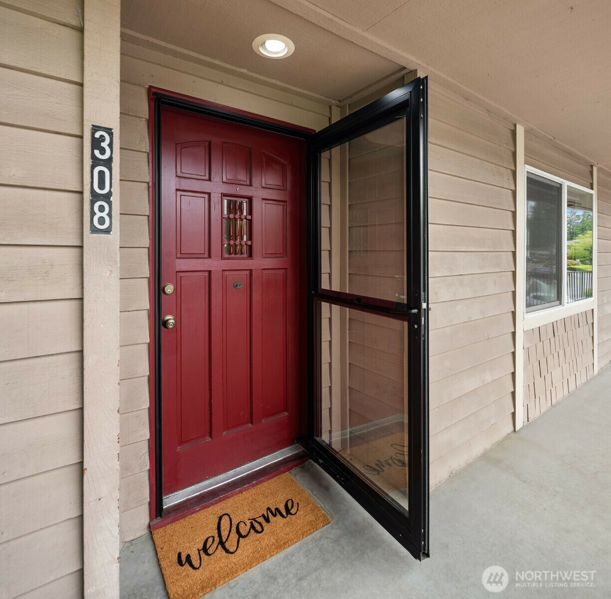 Property Photo: 20101 61st Place W E-308 WA 98036