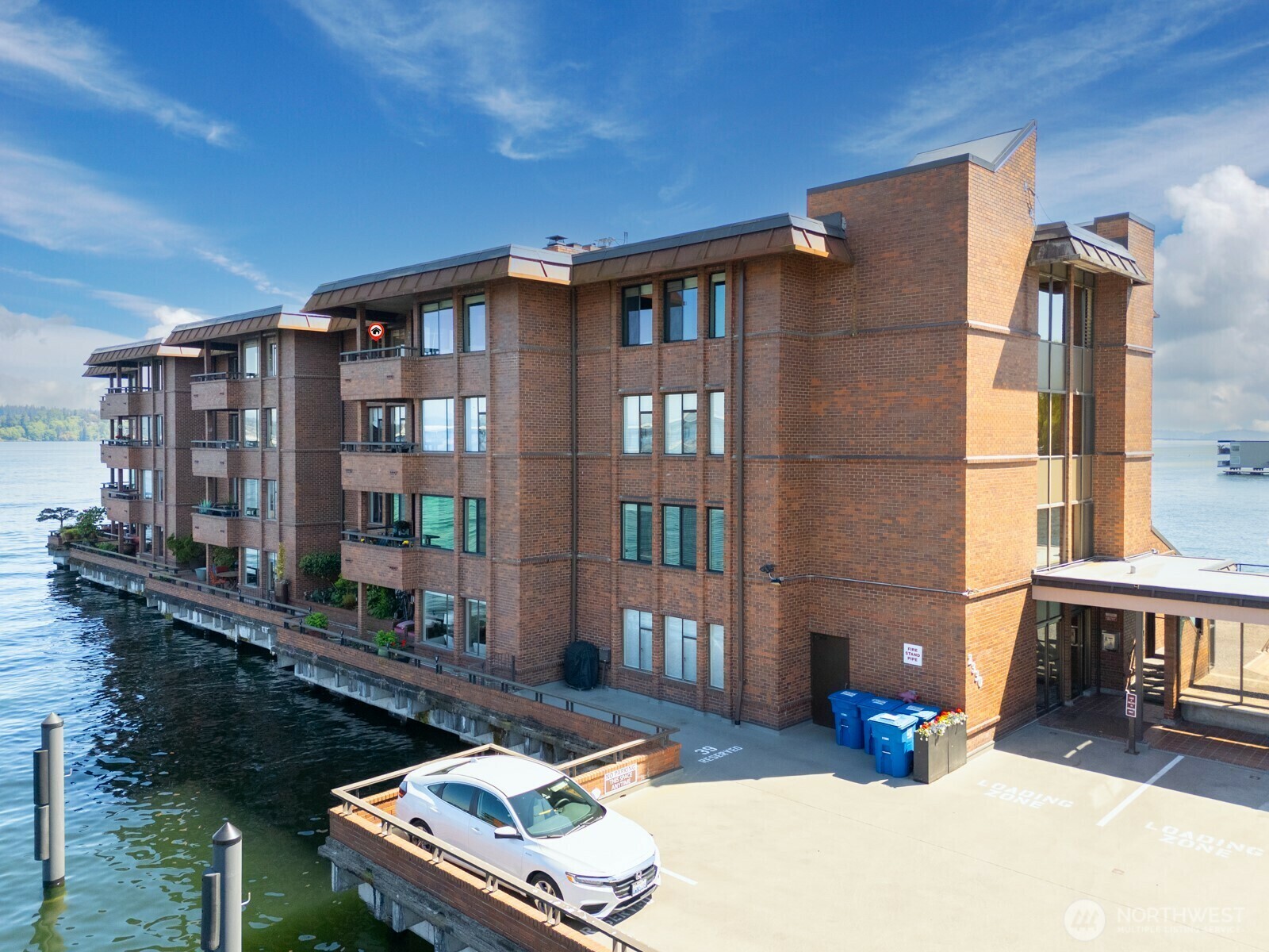 Property Photo: 2330 43rd Avenue E 403B WA 98112