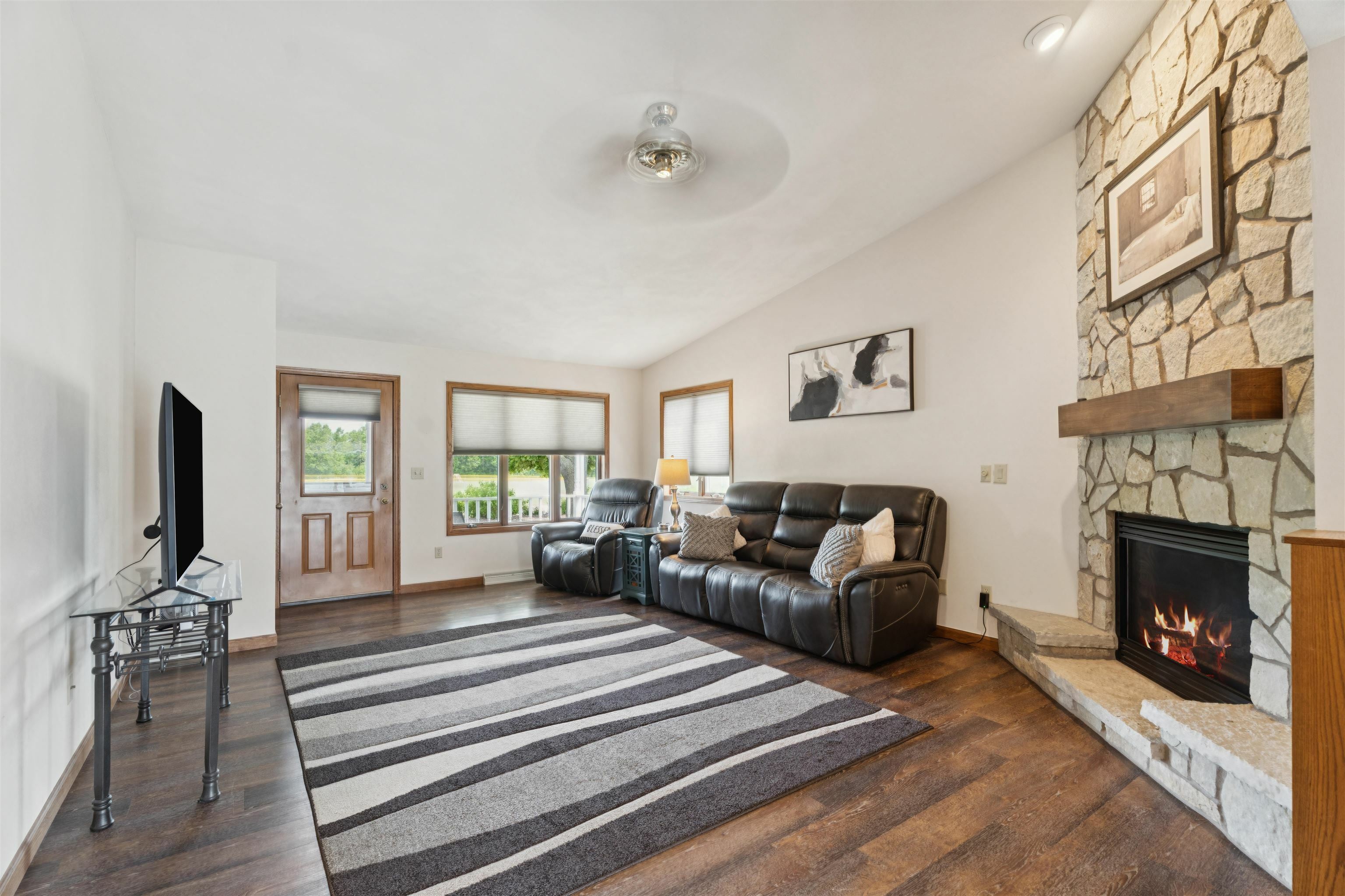 Property Photo: 319 Parkview Lane WI 54136
