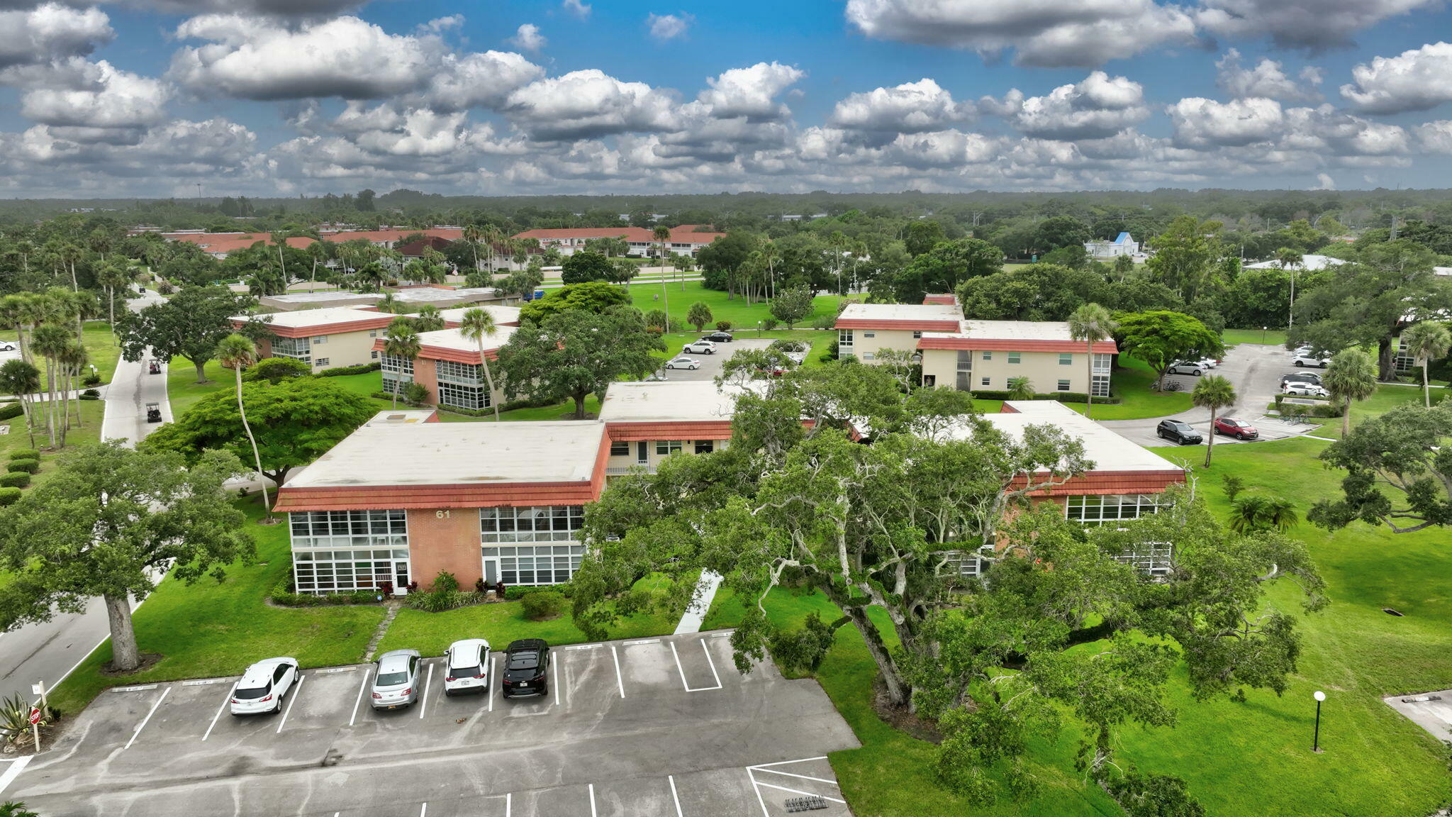 Property Photo: 61 Woodland Drive 103 FL 32962