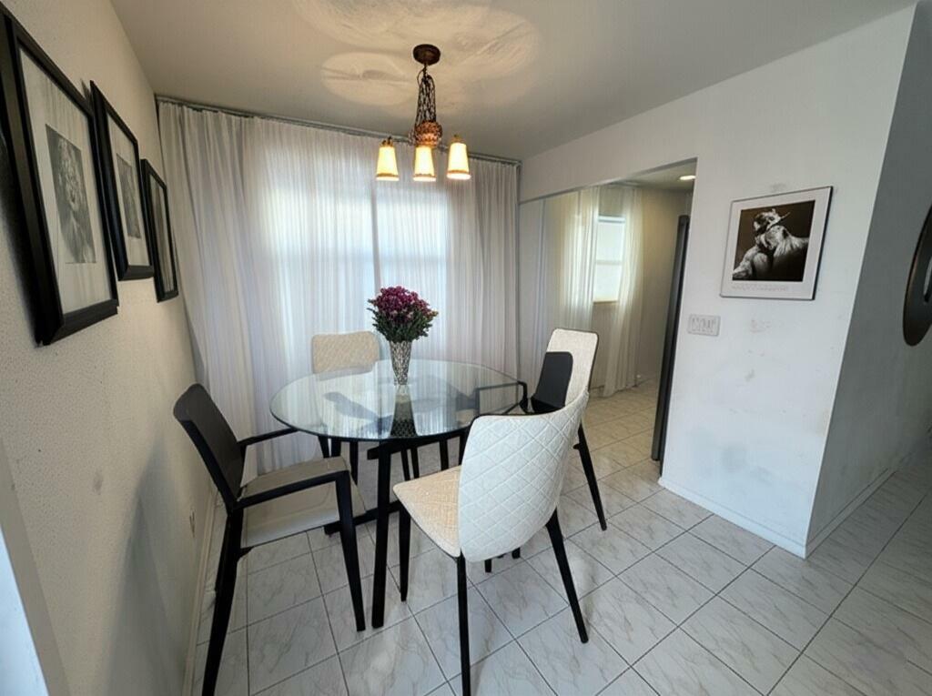 Property Photo: 521 Saxony K FL 33446