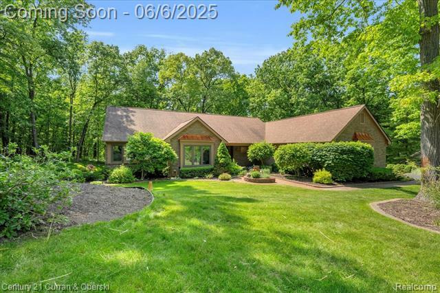 Property Photo: 2198 Pine Hollow Trail MI 48114